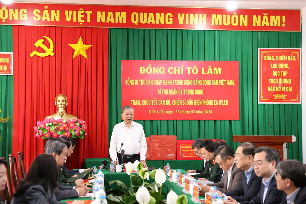 Tổng B&iacute; thư T&ocirc; L&acirc;m thăm, ch&uacute;c Tết Đồn Bi&ecirc;n ph&ograve;ng Ea H&rsquo;Leo, Đắk Lắk - Ảnh 3.