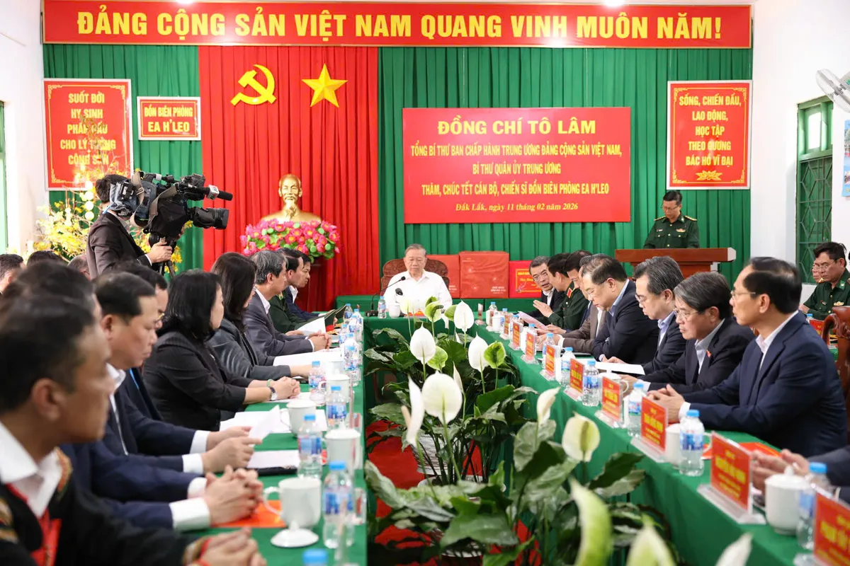 Tổng B&iacute; thư T&ocirc; L&acirc;m thăm, ch&uacute;c Tết Đồn Bi&ecirc;n ph&ograve;ng Ea H&rsquo;Leo, Đắk Lắk - Ảnh 2.