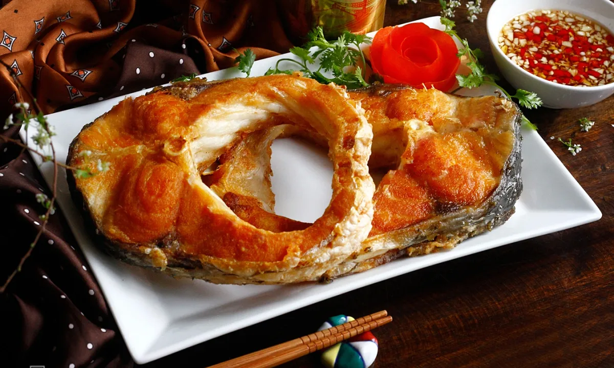 Ăn c&aacute; thường xuy&ecirc;n: Lợi đủ đường cho tim, n&atilde;o v&agrave; sức khỏe tổng thể- Ảnh 1.