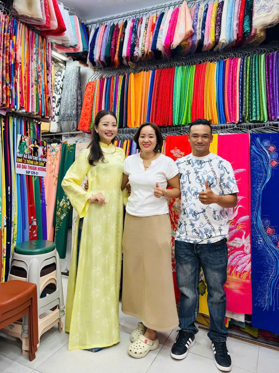 Đằng sau c&acirc;u chuyện g&acirc;y sốt về dịch vụ may &aacute;o d&agrave;i cấp tốc dịp Tết B&iacute;nh Ngọ - Ảnh 2.