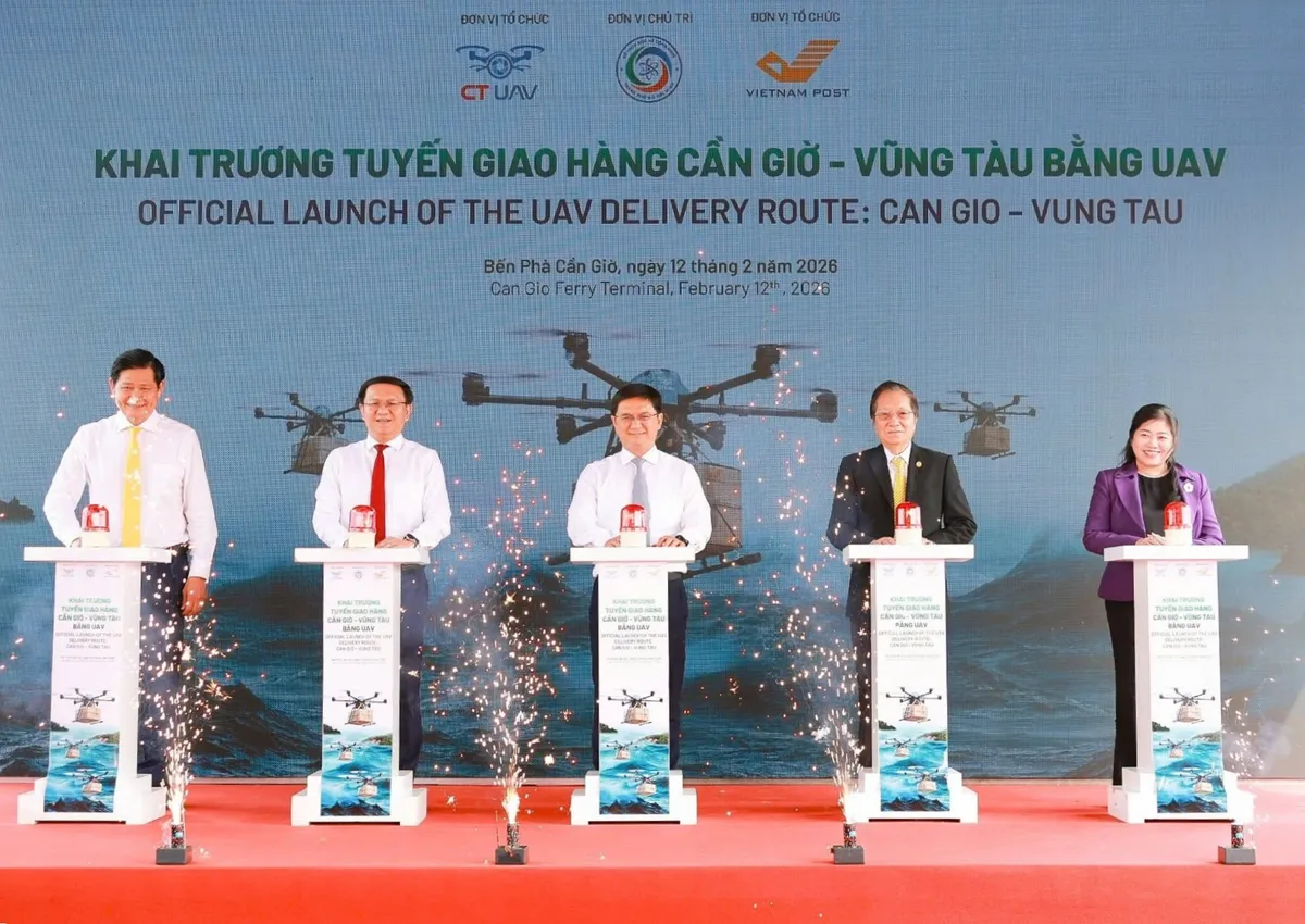 Th&agrave;nh phố đầu ti&ecirc;n ở ASEAN triển khai m&ocirc; h&igrave;nh bay vượt biển giao h&agrave;ng bằng UAV  - Ảnh 3.