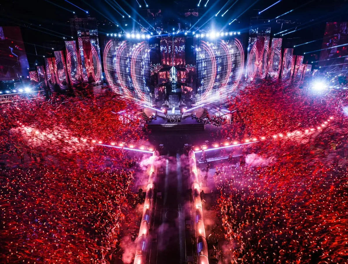 Ca sĩ Hoa Thần Vũ mua 3 mảnh đất để tổ chức h&ograve;a nhạc- Ảnh 1.