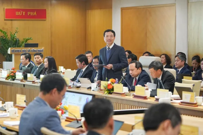 Bộ trưởng Nguyễn Mạnh H&ugrave;ng: Ph&ograve;ng th&iacute; nghiệm trọng điểm phải đạt chuẩn c&aacute;c nước ph&aacute;t triển- Ảnh 1.