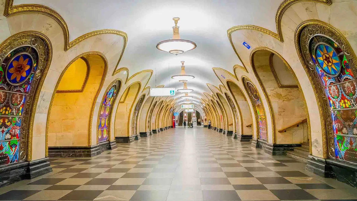 T&agrave;u điện ngầm ở Nga: Bảo t&agrave;ng dưới l&ograve;ng đất  - Ảnh 2.