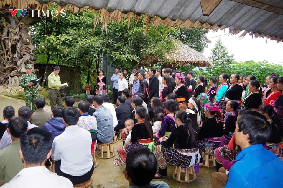 Lai Ch&acirc;u: Chung tay vun đắp thế trận l&ograve;ng d&acirc;n nơi bi&ecirc;n giới - Ảnh 1.