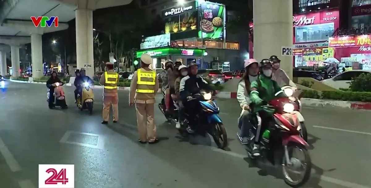 Tăng cường kiểm tra nồng độ cồn, giữ g&igrave;n trật tự giao th&ocirc;ng dịp Tết B&iacute;nh Ngọ - Ảnh 1.