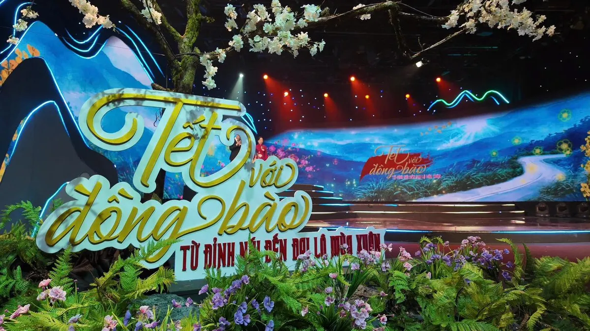 Tết với đồng b&agrave;o 2026: Từ đỉnh n&uacute;i đến đại lộ m&ugrave;a Xu&acirc;n - Ảnh 2.