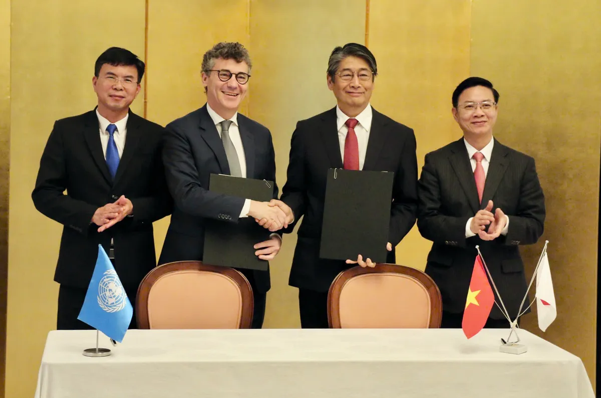 Tăng cường năng lực của Việt Nam về cảnh b&aacute;o sớm, giảm thiểu rủi ro thi&ecirc;n tai v&agrave; đảm bảo m&ocirc;i trường học tập an to&agrave;n - Ảnh 2.