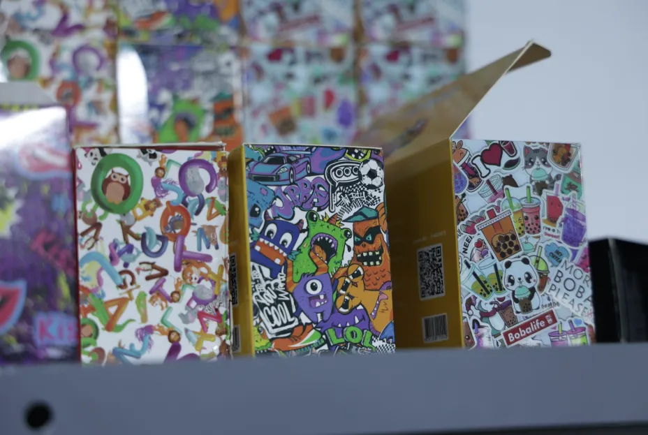 Triệt ph&aacute; đường d&acirc;y thuốc l&aacute; điện tử quy m&ocirc; đặc biệt lớn, thu giữ gần 50.000 sản phẩm trị gi&aacute; hơn 8,7 tỷ đồng - Ảnh 2.