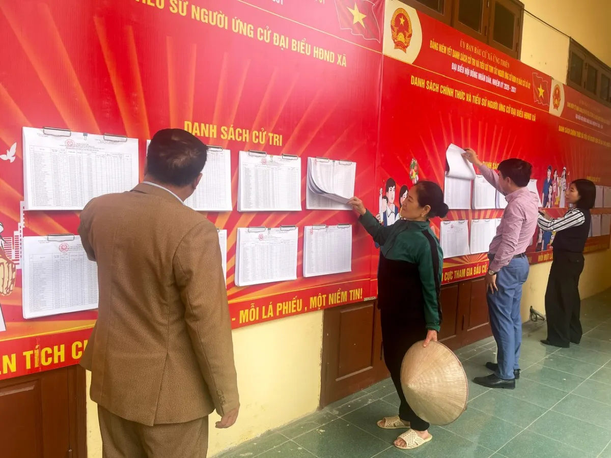 Rà soát, niêm yết danh sách cử tri: Bảo đảm quyền bầu cử của công dân- Ảnh 1. Rà soát, niêm yết danh sách cử tri: Bảo đảm quyền bầu cử của công dân- Ảnh 1.