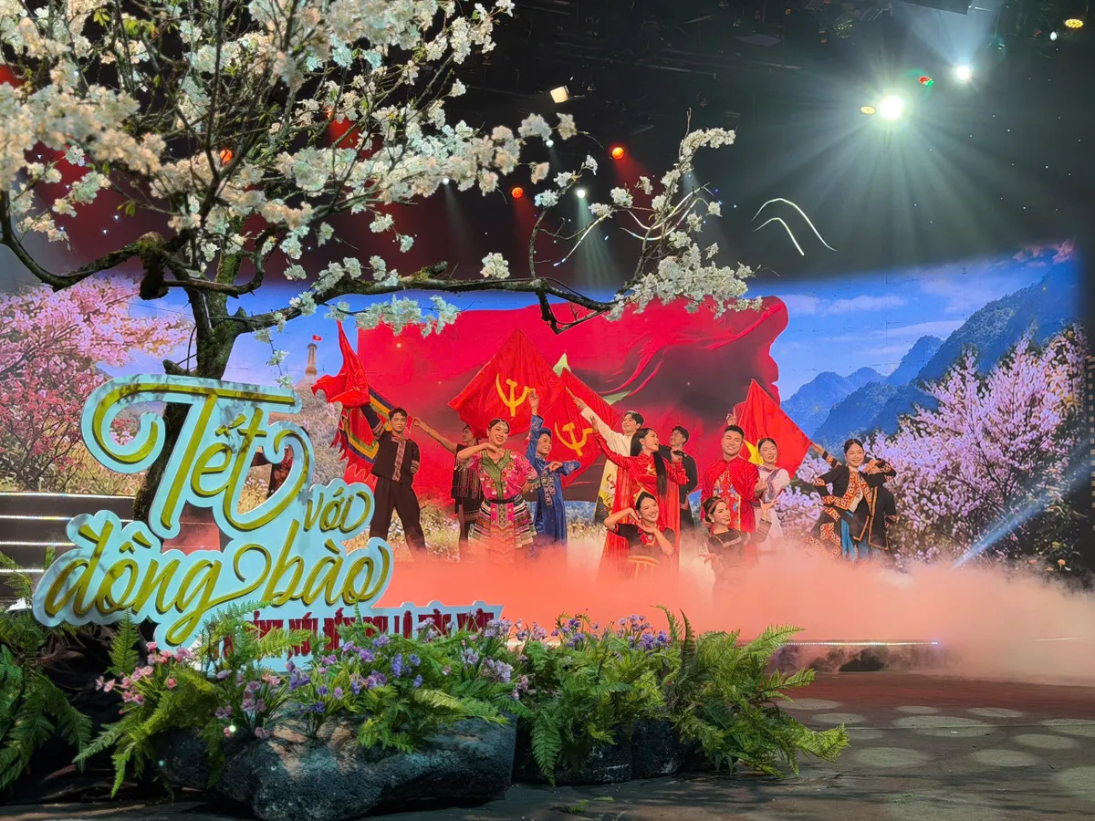 Tết với đồng bào 2026: Mùa xuân của bản làng hòa chung với đất nước- Ảnh 1. Tết với đồng bào 2026: Mùa xuân của bản làng hòa chung với đất nước- Ảnh 1.