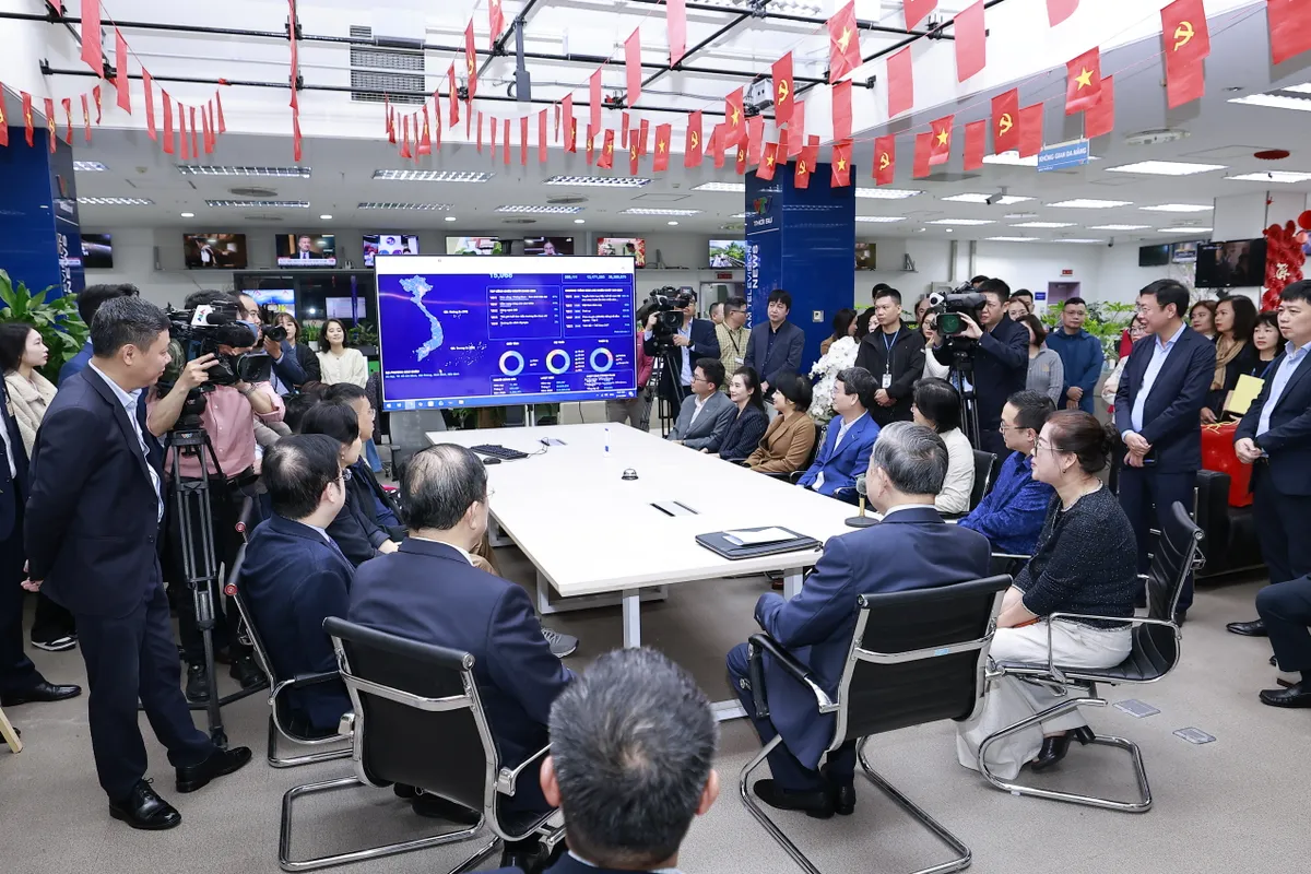 Tổng B&iacute; thư T&ocirc; L&acirc;m thăm, động vi&ecirc;n c&aacute;n bộ, ph&oacute;ng vi&ecirc;n Đ&agrave;i Truyền h&igrave;nh Việt Nam nh&acirc;n dịp Tết B&iacute;nh Ngọ - Ảnh 4.