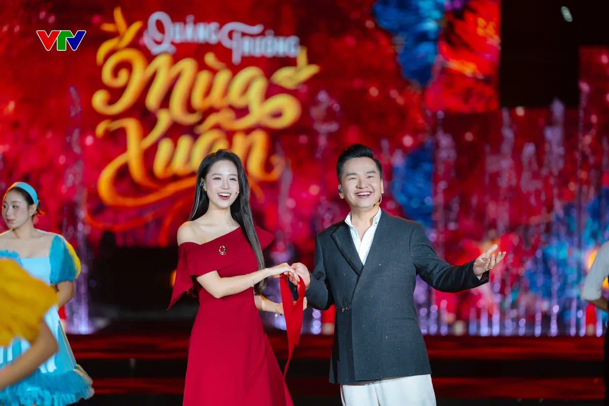 Bất ngờ khi d&agrave;n MC của VTV lần đầu tr&igrave;nh diễn nhạc kịch- Ảnh 1.