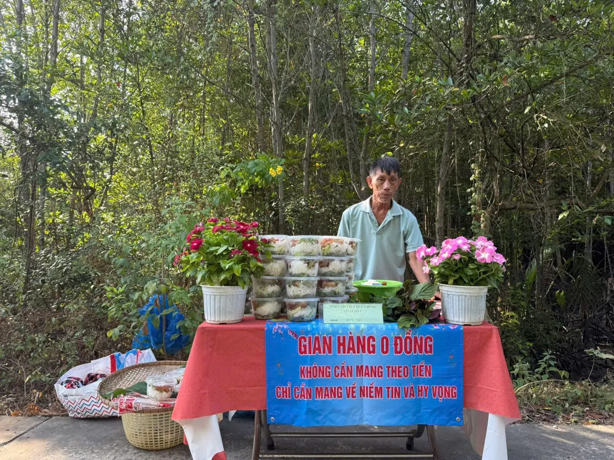 Chợ hoa Tết b&ecirc;n "bến muối" v&agrave; ng&agrave;y Xu&acirc;n ở ấp đảo Thiềng Liềng - Ảnh 8.