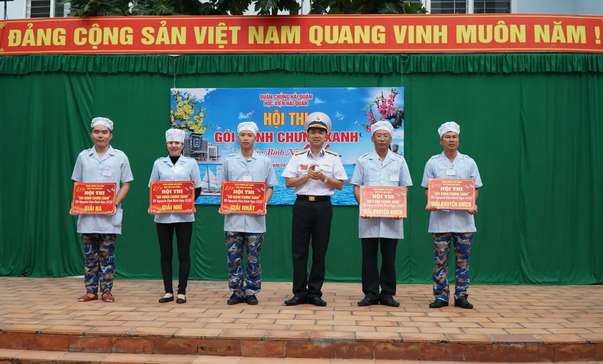 Giữ trọn vị xu&acirc;n truyền thống trong Hội thi "G&oacute;i b&aacute;nh chưng xanh" tại Học Viện Hải qu&acirc;n - Ảnh 10.