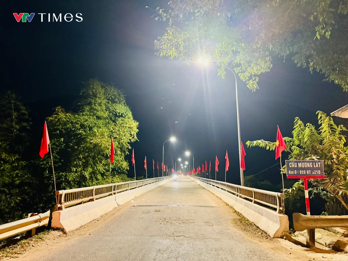 Tết đổi thay từ đời sống người d&acirc;n tr&ecirc;n qu&ecirc; hương Mường L&aacute;t - Ảnh 1.