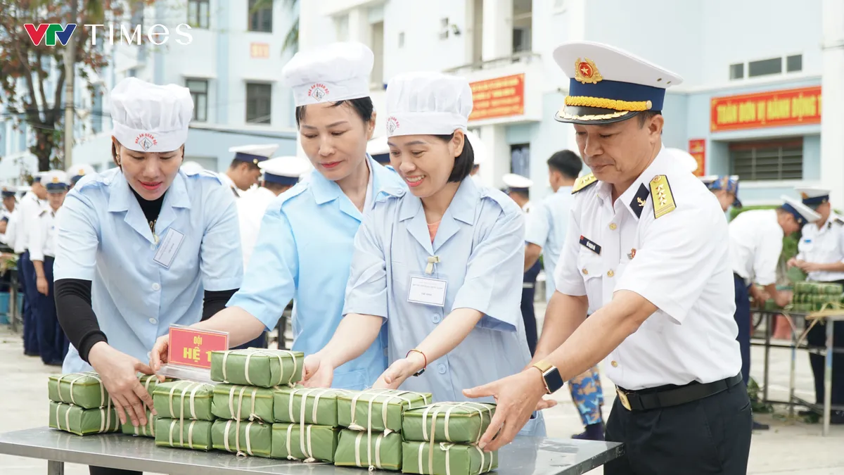 Giữ trọn vị xu&acirc;n truyền thống trong Hội thi "G&oacute;i b&aacute;nh chưng xanh" tại Học Viện Hải qu&acirc;n - Ảnh 2.