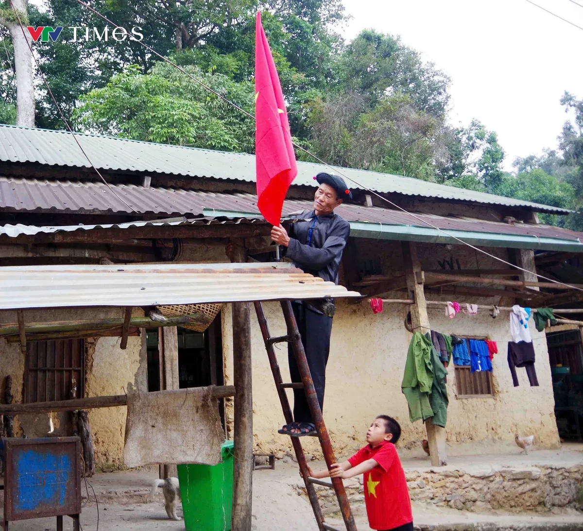 Lai Châu: Xuân về với những "cột mốc sống" trên biên cương - Ảnh 4.