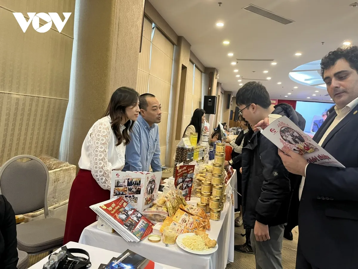 Tết tiết kiệm lên ngôi khi người dân chủ động cắt giảm chi tiêu- Ảnh 1. Tết tiết kiệm lên ngôi khi người dân chủ động cắt giảm chi tiêu- Ảnh 1.