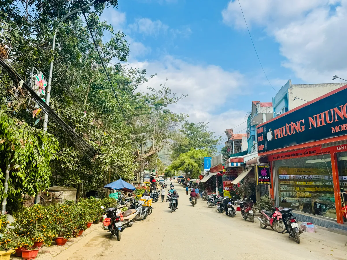 Tết đổi thay từ đời sống người d&acirc;n tr&ecirc;n qu&ecirc; hương Mường L&aacute;t - Ảnh 3.