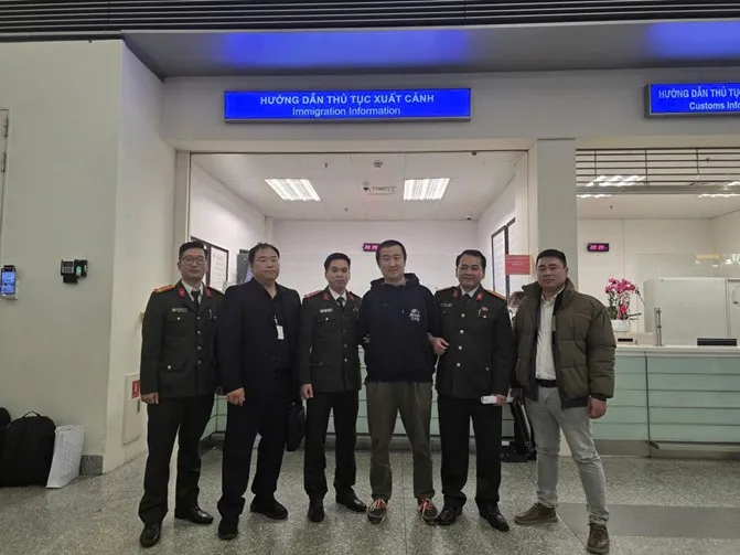 Bắt giữ đối tượng truy n&atilde; về ma t&uacute;y sau 4 th&aacute;ng lẩn trốn- Ảnh 2.