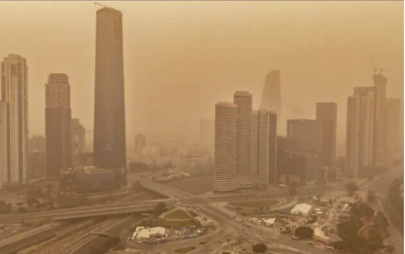 B&atilde;o bụi nghi&ecirc;m trọng bao tr&ugrave;m Israel- Ảnh 1.