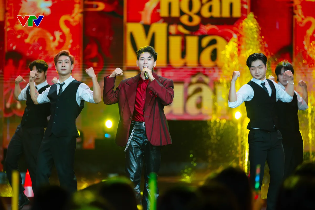 H&eacute; lộ "thực đơn" nghệ thuật chỉ c&oacute; trong Gặp nhau cuối năm - Quảng trường m&ugrave;a xu&acirc;n- Ảnh 6.