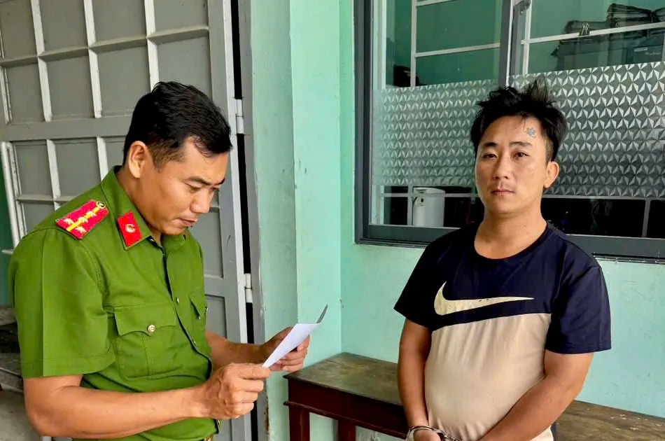 Bắt tạm giam thanh ni&ecirc;n t&aacute;i sử dụng ma t&uacute;y - Ảnh 1.