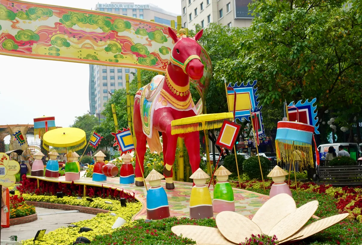 Đường hoa Nguyễn Huệ đã sẵn sàng đón khách tham quan - Ảnh 10.