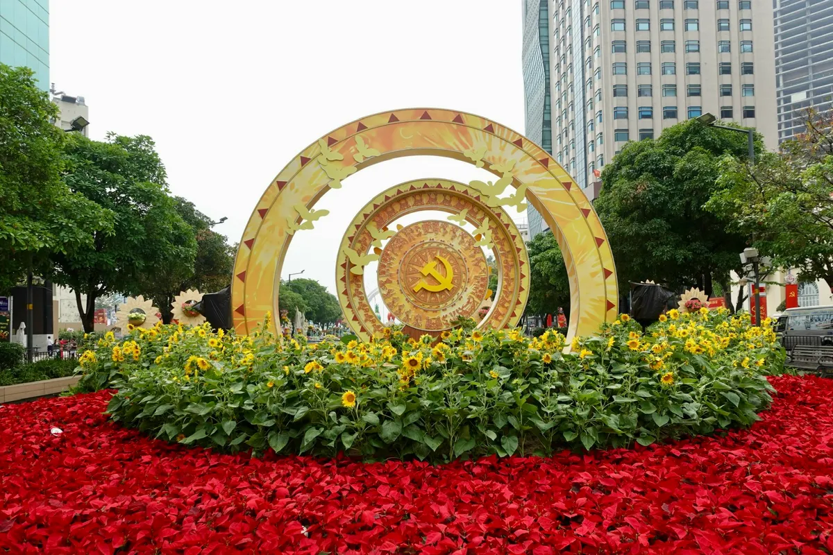 Đường hoa Nguyễn Huệ đã sẵn sàng đón khách tham quan - Ảnh 16.