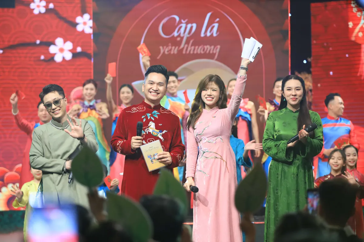 MC Hạnh Phúc v&agrave; h&agrave;nh tr&igrave;nh 10 năm cùng &ldquo;Cặp l&aacute; y&ecirc;u thương&rdquo;  - Ảnh 5.