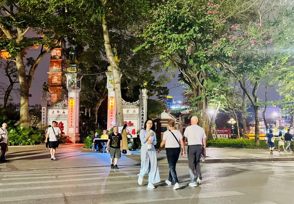 Hà Nội miễn phí tham quan nhiều di tích phố cổ dịp Tết Bính Ngọ 2026- Ảnh 1. Hà Nội miễn phí tham quan nhiều di tích phố cổ dịp Tết Bính Ngọ 2026- Ảnh 1.