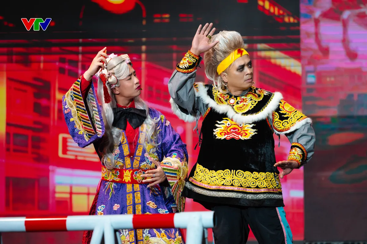 Rộn ràng “đại tiệc” Gặp nhau cuối năm - Quảng trường mùa xuân - Ảnh 1.