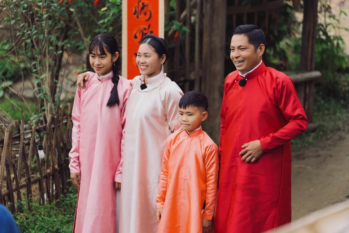 Ngày xuân nghĩ về việc gìn giữ giá trị truyền thống ở các chương trình truyền hình thực tế- Ảnh 1. Ngày xuân nghĩ về việc gìn giữ giá trị truyền thống ở các chương trình truyền hình thực tế- Ảnh 1.