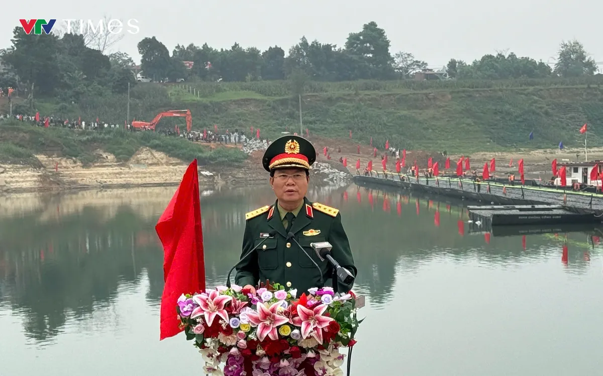 Đại tướng Nguyễn Tân Cương, Tổng Tham mưu trưởng Quân đội nhân dân Việt Nam, Thứ trưởng Bộ Quốc phòng phát biểu tại lễ.