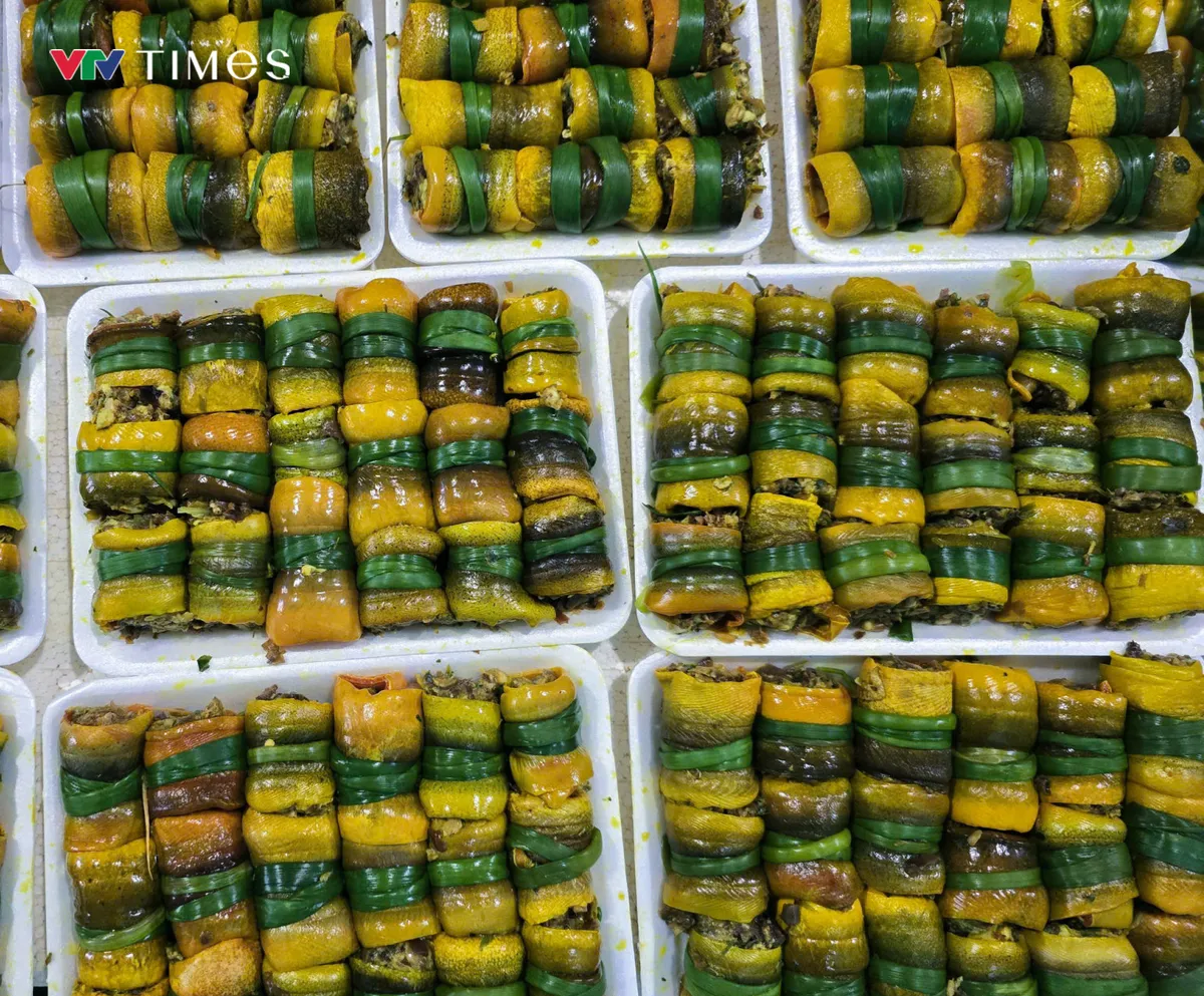 Làng chế biến lươn lớn nhất xứ Nghệ “vươn xa thị trường” dịp Tết - Ảnh 3.