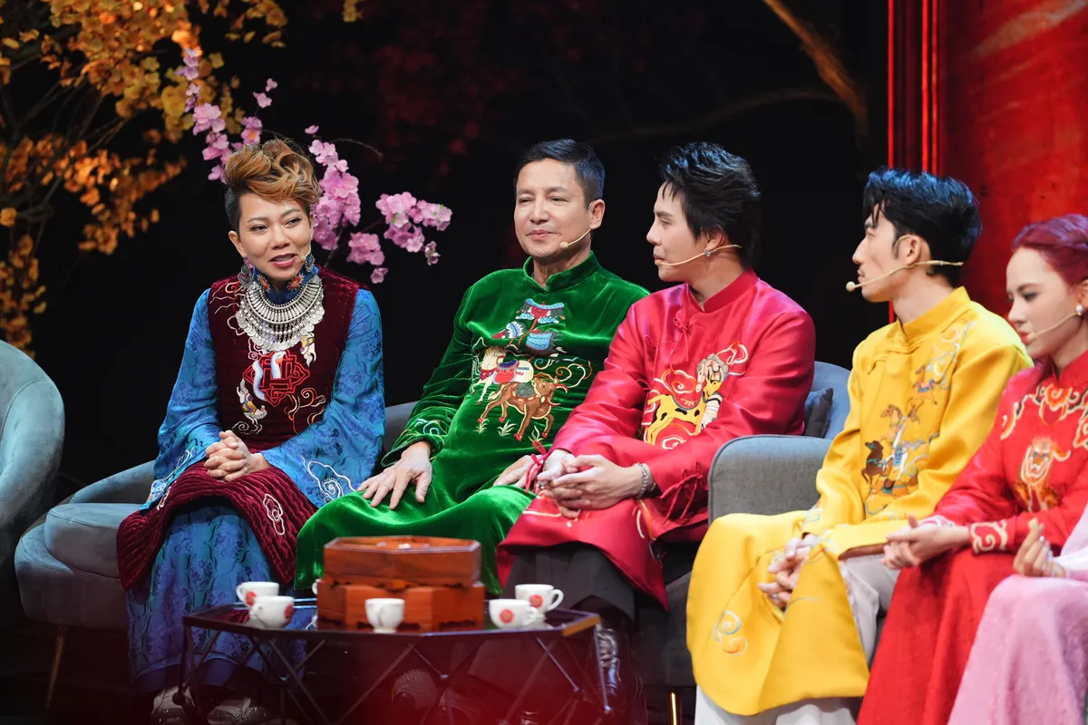 Diva Trần Thu H&agrave; mang đến bất ngờ g&igrave; cho 12 Con gi&aacute;p?- Ảnh 2.