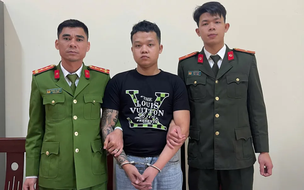 Đối tượng Hoàng Văn Khâm tại cơ quan Công an