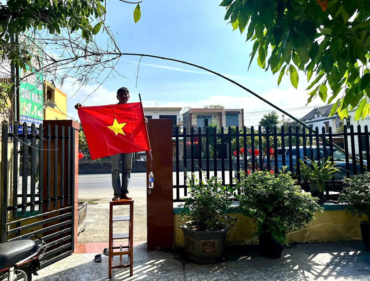 Quảng Trị: Giữ hồn Tết Việt từ tục dựng cây nêu tại các làng biển- Ảnh 2. Quảng Trị: Giữ hồn Tết Việt từ tục dựng cây nêu tại các làng biển- Ảnh 2.