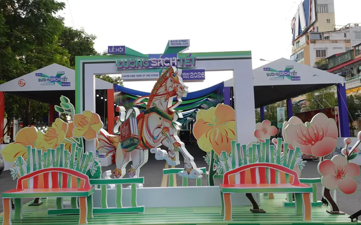 TP Hồ Ch&iacute; Minh ng&agrave;y M&ugrave;ng 1 Tết: Metro miễn ph&iacute; v&eacute;, nhiều hoạt động vui chơi giải tr&iacute; ng&agrave;y Xu&acirc;n s&ocirc;i động - Ảnh 7.