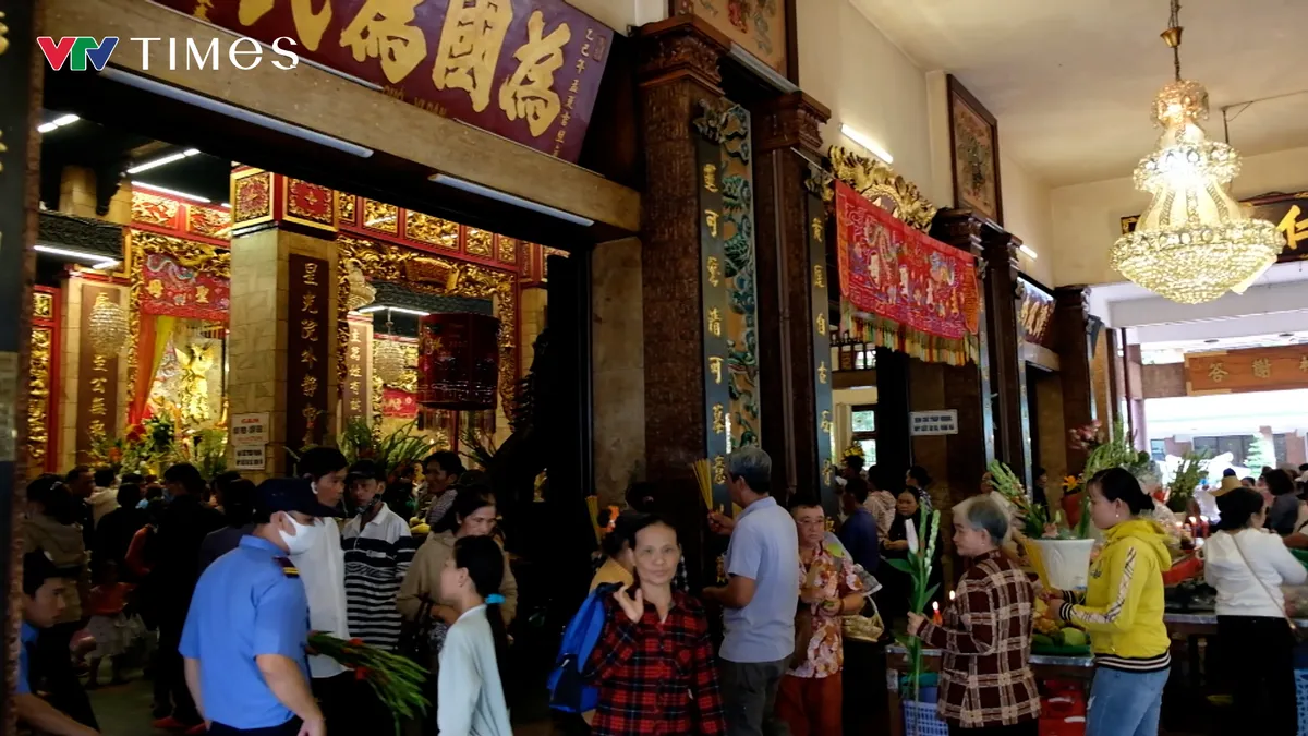 Vía Bà Châu Đốc đầu năm – Nơi niềm tin khởi nhịp mùa xuân mới - Ảnh 3.