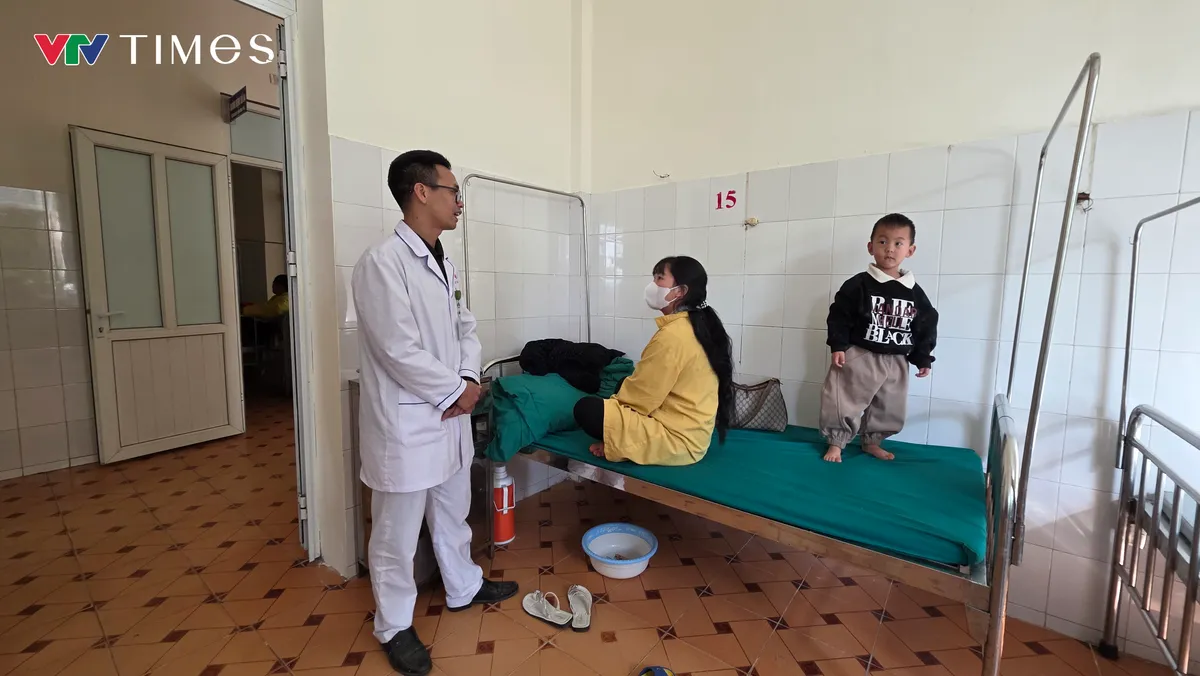 Bệnh viện v&ugrave;ng cao duy tr&igrave; trực 24/24 giờ trong dịp Tết - Ảnh 4.