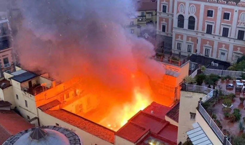 Ch&aacute;y chung cư ở T&acirc;y Ban Nha khiến 5 người thiệt mạng - Ảnh 1.