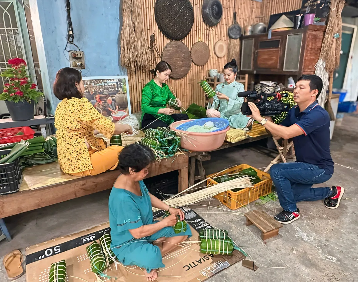 Chở xu&acirc;n về phố tr&ecirc;n s&oacute;ng VTV9 - Ảnh 6.