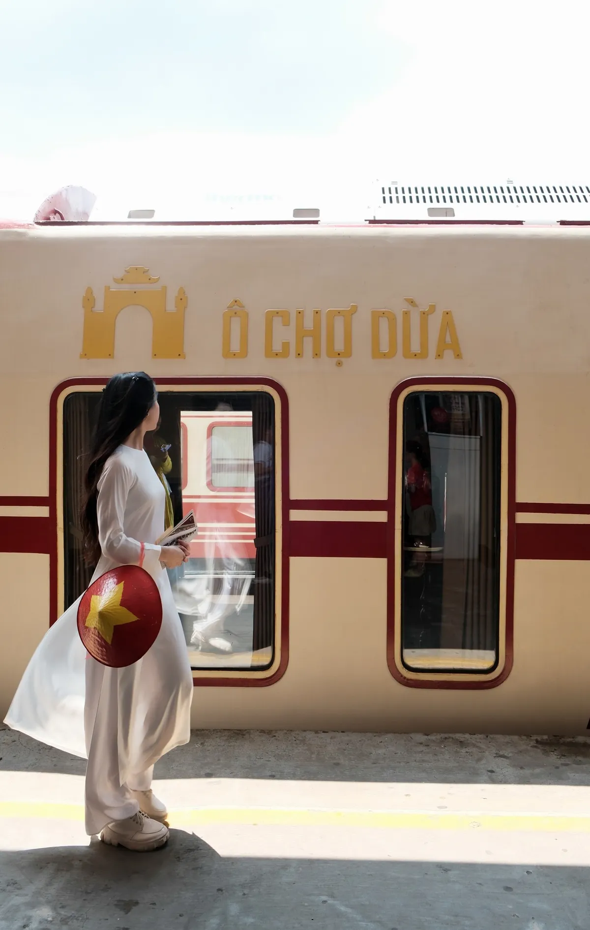 "Chờ m&ugrave;a xu&acirc;n về": Khi Hanoi Train trở th&agrave;nh nghi thức trở về của đ&ocirc;i thi  - Ảnh 1.