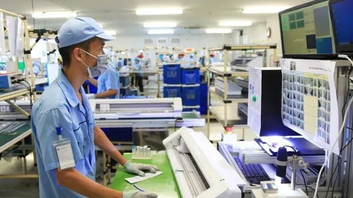 Vốn đầu tư ra nước ngoài năm 2025 lập đỉnh 1,36 tỷ USD, doanh nghiệp Việt đẩy mạnh M&A- Ảnh 1. Vốn đầu tư ra nước ngoài năm 2025 lập đỉnh 1,36 tỷ USD, doanh nghiệp Việt đẩy mạnh M&A- Ảnh 1.