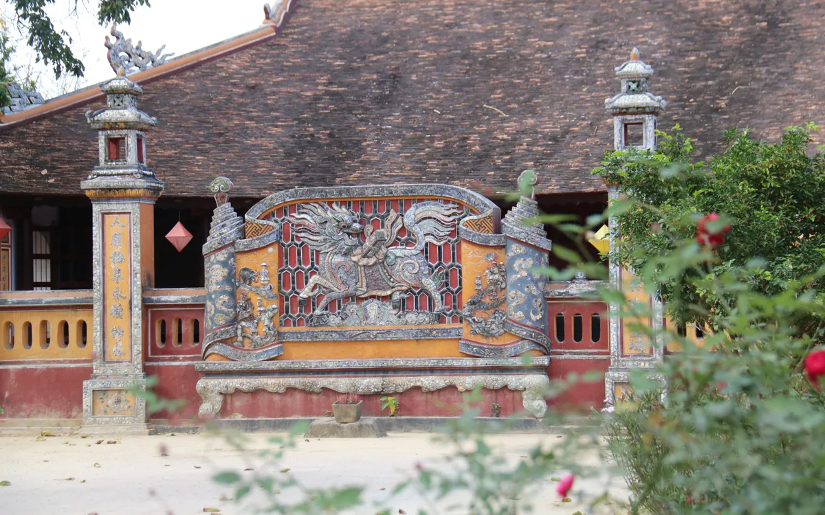 Long mã trên bình phong Huế không chỉ trấn trạch mà còn gửi gắm vũ trụ quan và bản sắc Cố đô.