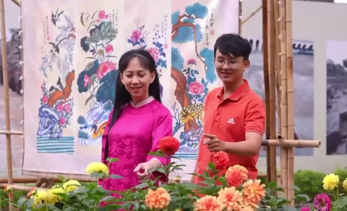 C&aacute;c kh&ocirc;ng gian di sản Thủ đ&ocirc; hấp dẫn du kh&aacute;ch dịp Tết - Ảnh 3.