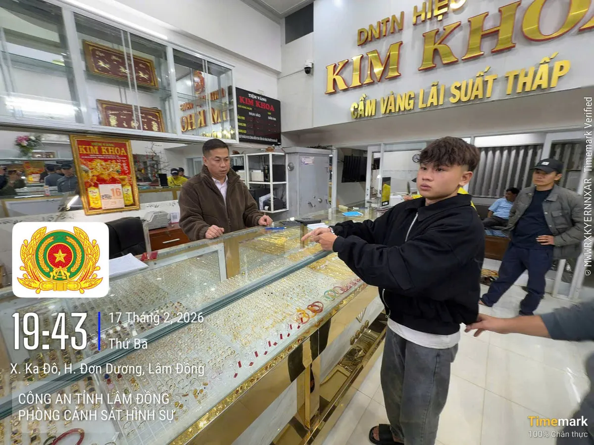 C&ocirc;ng an L&acirc;m Đồng truy x&eacute;t thần tốc, bắt 2 đối tượng cướp giật trong đ&ecirc;m m&ugrave;ng 1 Tết- Ảnh 1.