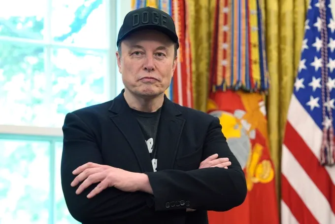 Elon Musk: AI hiện nay &ldquo;bảo thủ v&agrave; đạo đức giả&rdquo;, xAI &ldquo;phải thắng&rdquo;- Ảnh 1.